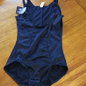 All-over shaper/brand new